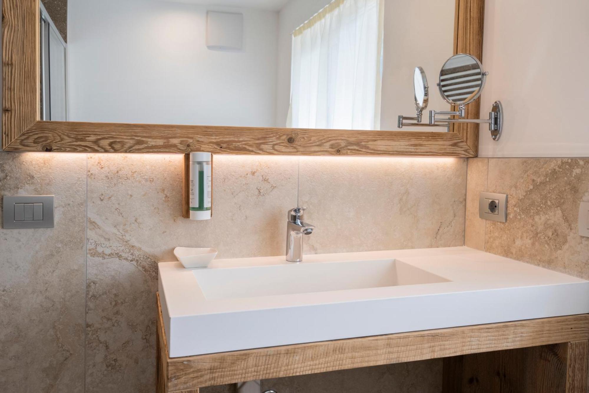 Hotel Pineta Baselga di Pine Ngoại thất bức ảnh