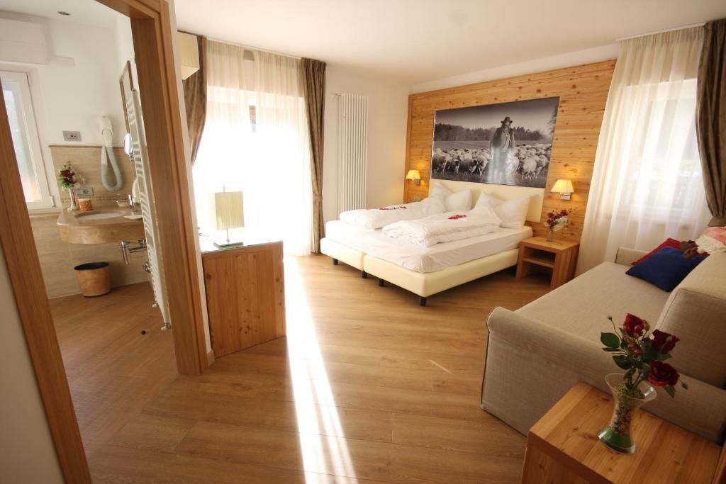 Hotel Pineta Baselga di Pine Ngoại thất bức ảnh